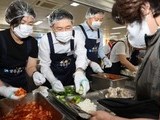 광주은행, 지역 어르신 위한 말복 맞이 삼계탕 봉사